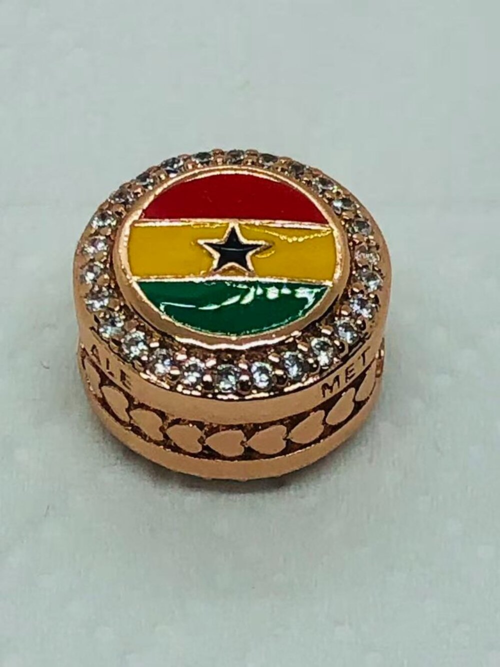 ✨ ✨ Pandora Ghana Country Flag Exclusive Round Sparkling Charm